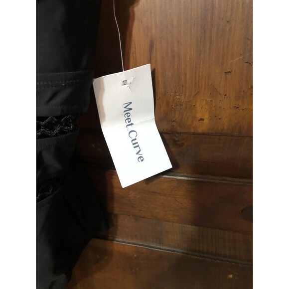 Meet Curve Swimsuit Sz 2XL Black Lattice V Neck Removable Pads NWT - Picture 2 of 5